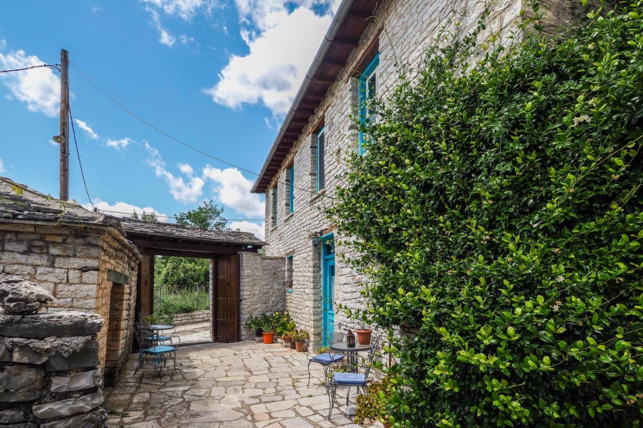 Vikos Hotel Monodendri Exteriér fotografie