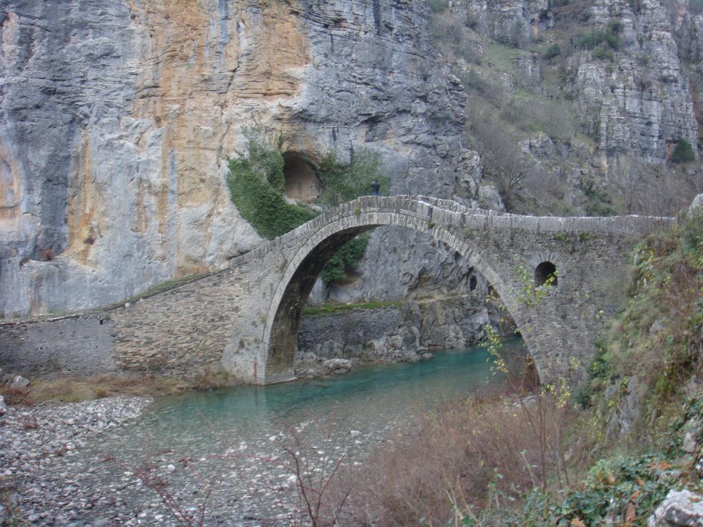 Vikos Hotel Monodendri Exteriér fotografie